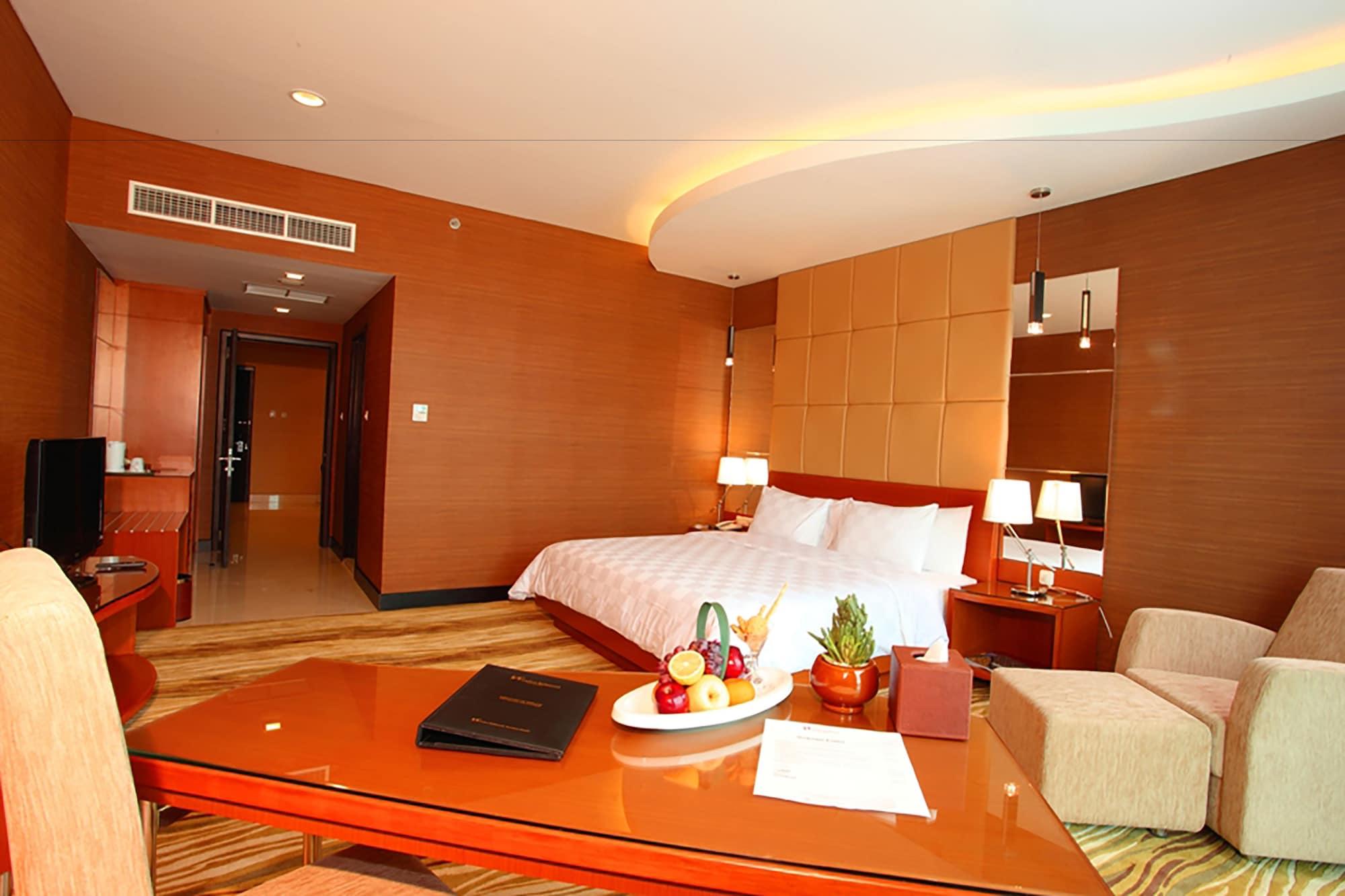 Swiss-Belhotel Kendari Exteriör bild
